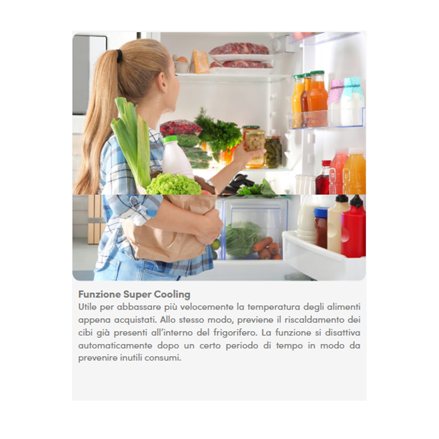 Donna mette generi alimentari in un frigorifero pieno di cibo.