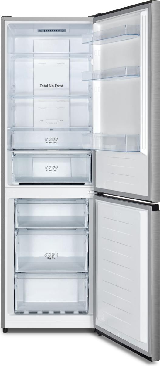 Ein offener Kühlschrank mit Glasablagen und Schubladen. Total No Frost.
