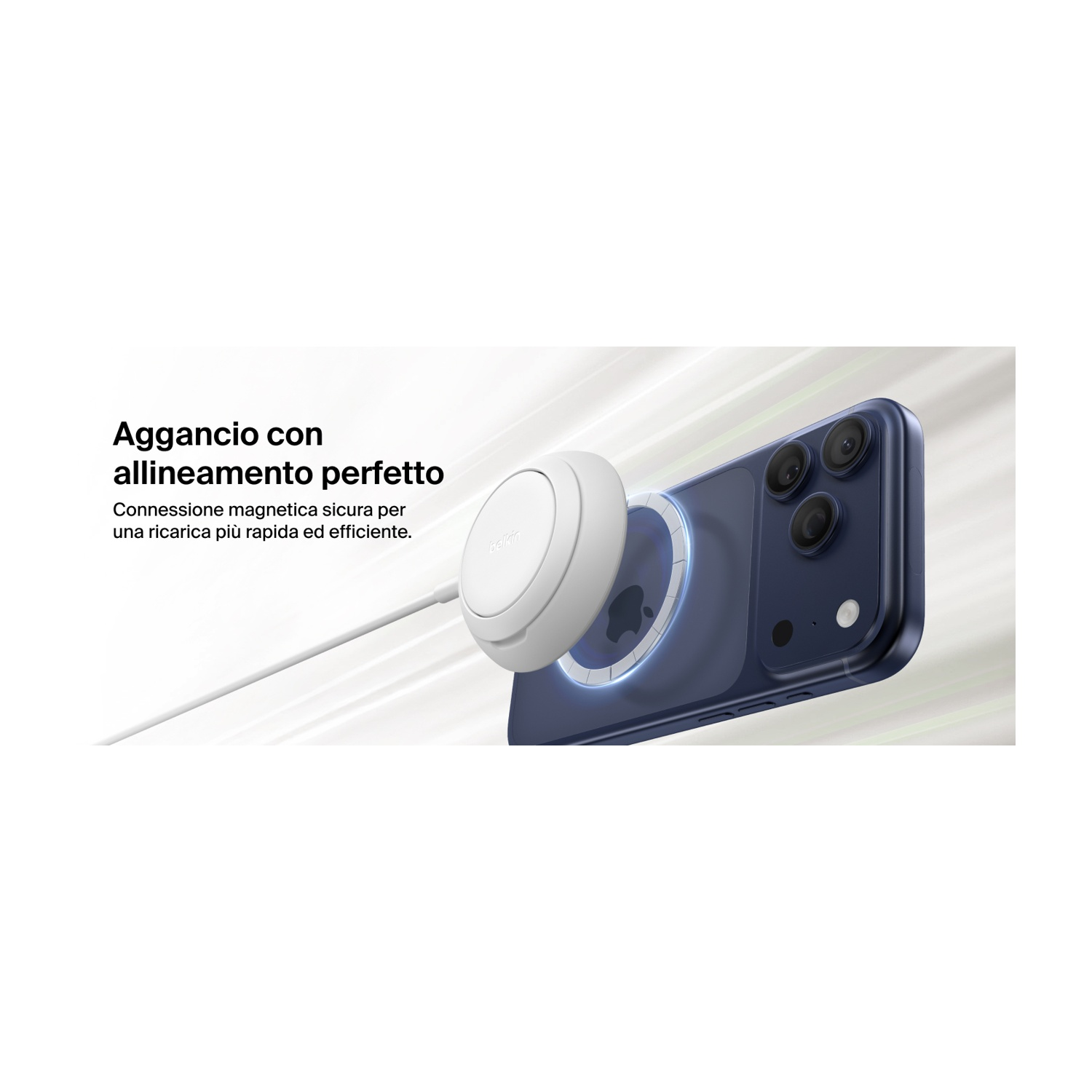 Un caricabatterie MagSafe bianco è collegato a un iPhone blu.