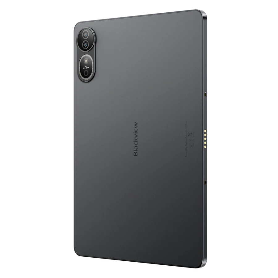 Szürke Blackview tablet hátulja, két kamerával és töltőérintkezőkkel.