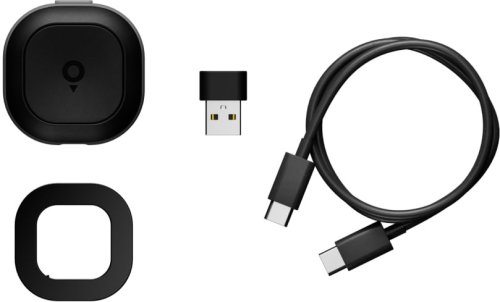Czarna kwadratowa obudowa, klucz USB i kabel USB-C.