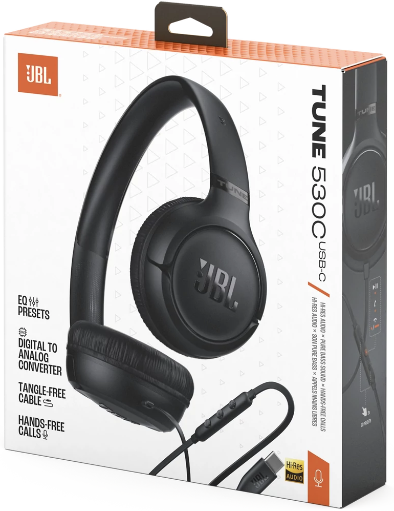 Fekete JBL Tune 530C fejhallgató dobozban USB-C csatlakozóval és kábellel.