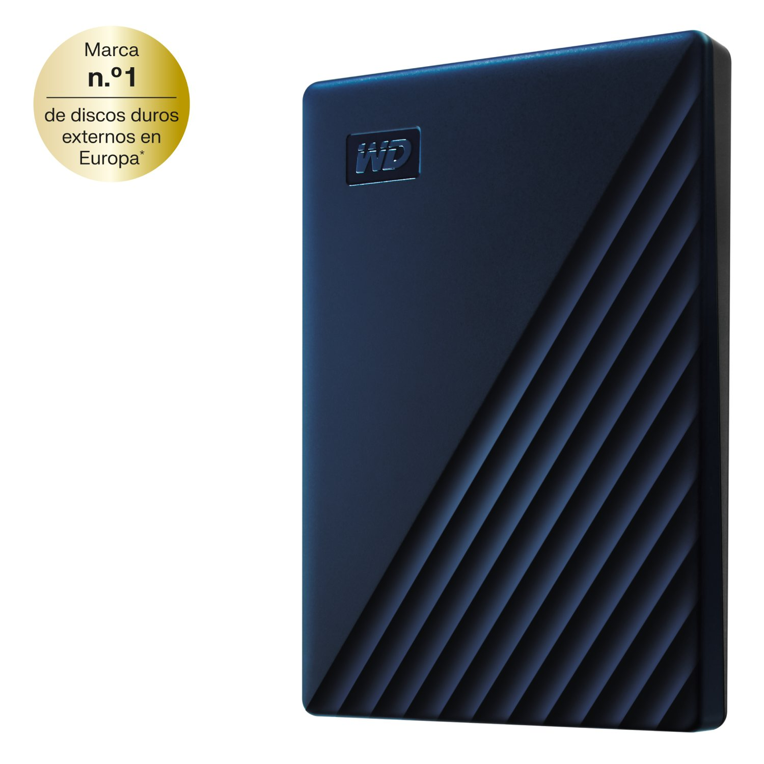Un disco duro externo my passport para mac con una insignia que dice marca numero uno de discos duros externos en Europa