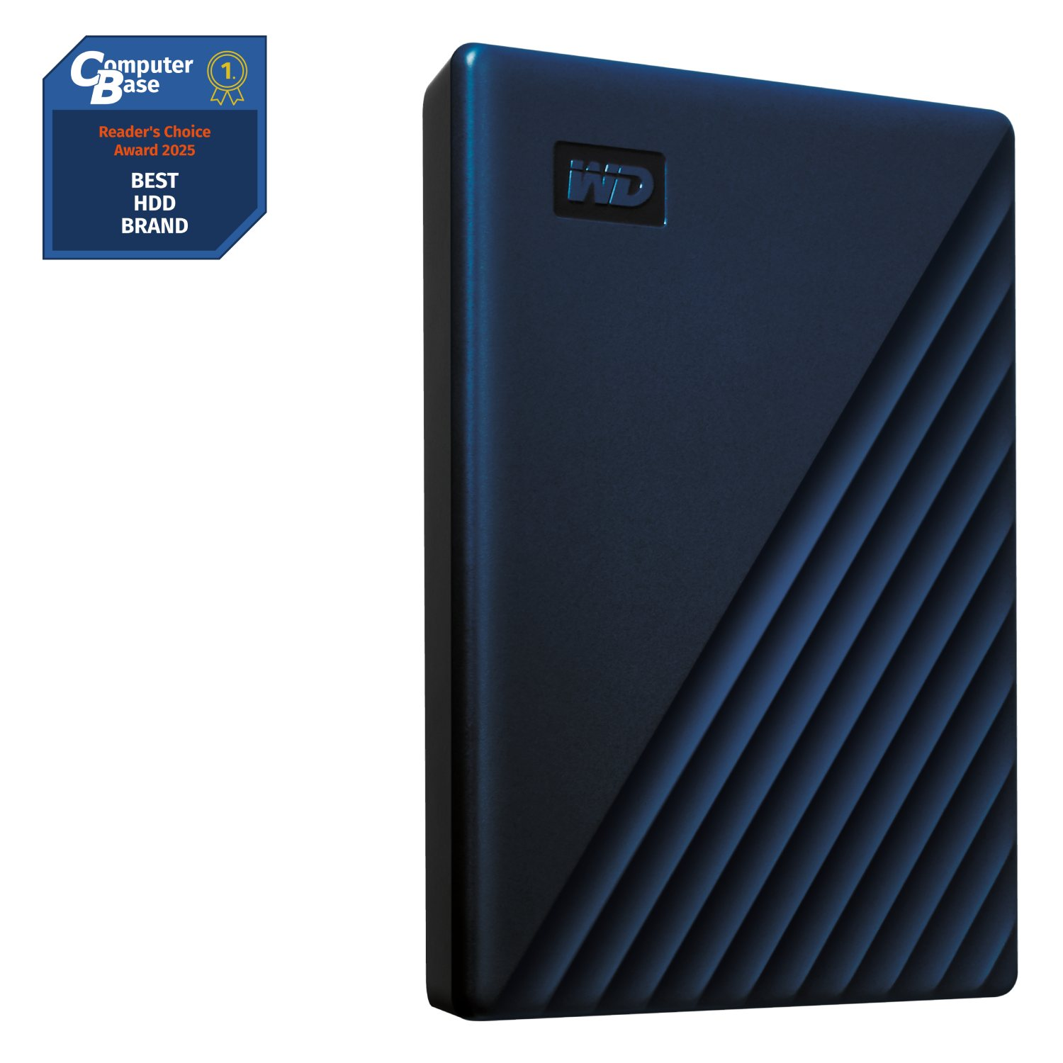 Un disco duro con my passport para mac con una insignia de premio que dice Computer base numero uno Reader Choice Award 2025 Best HDD Brand