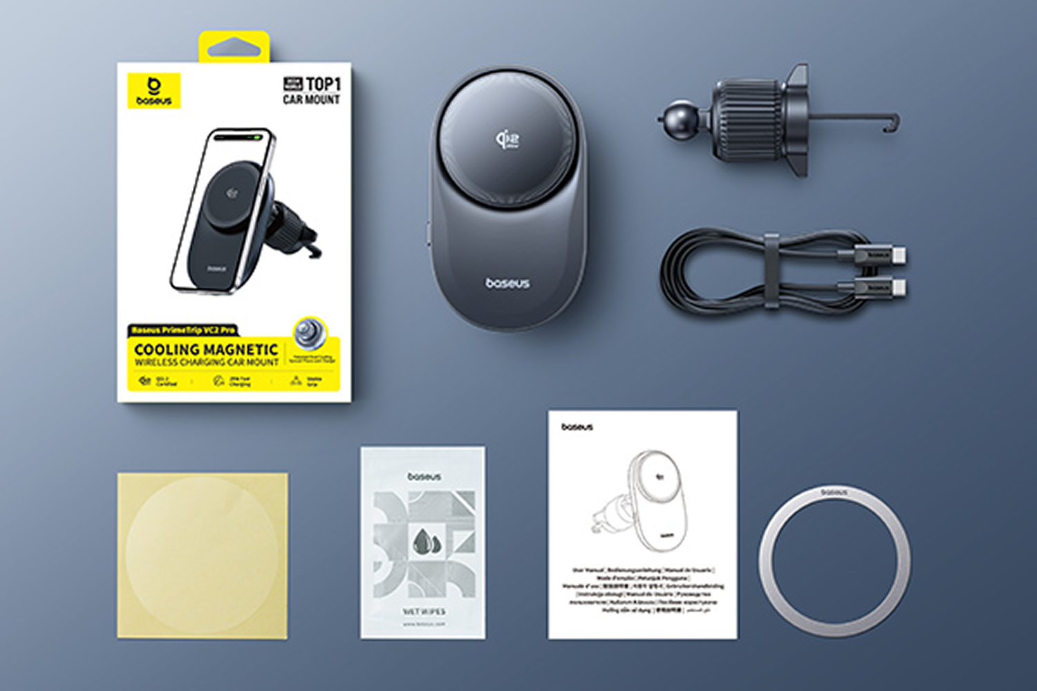 Un kit de soporte para teléfono de coche Baseus con cable de carga y accesorios.