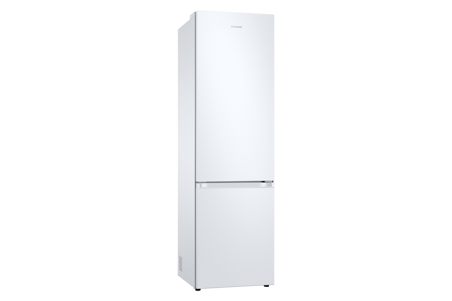 Un refrigerador Samsung blanco con congelador abajo, sobre fondo blanco.