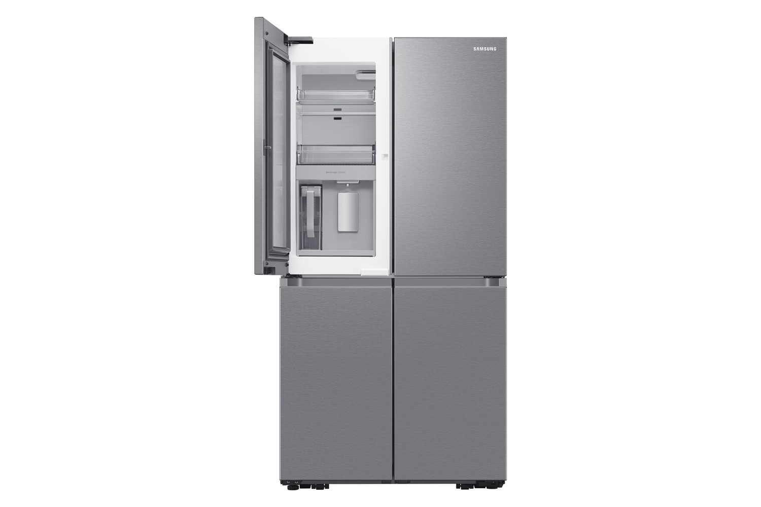Refrigerador plateado Samsung de cuatro puertas, una abierta, mostrando un compartimento para bebidas.