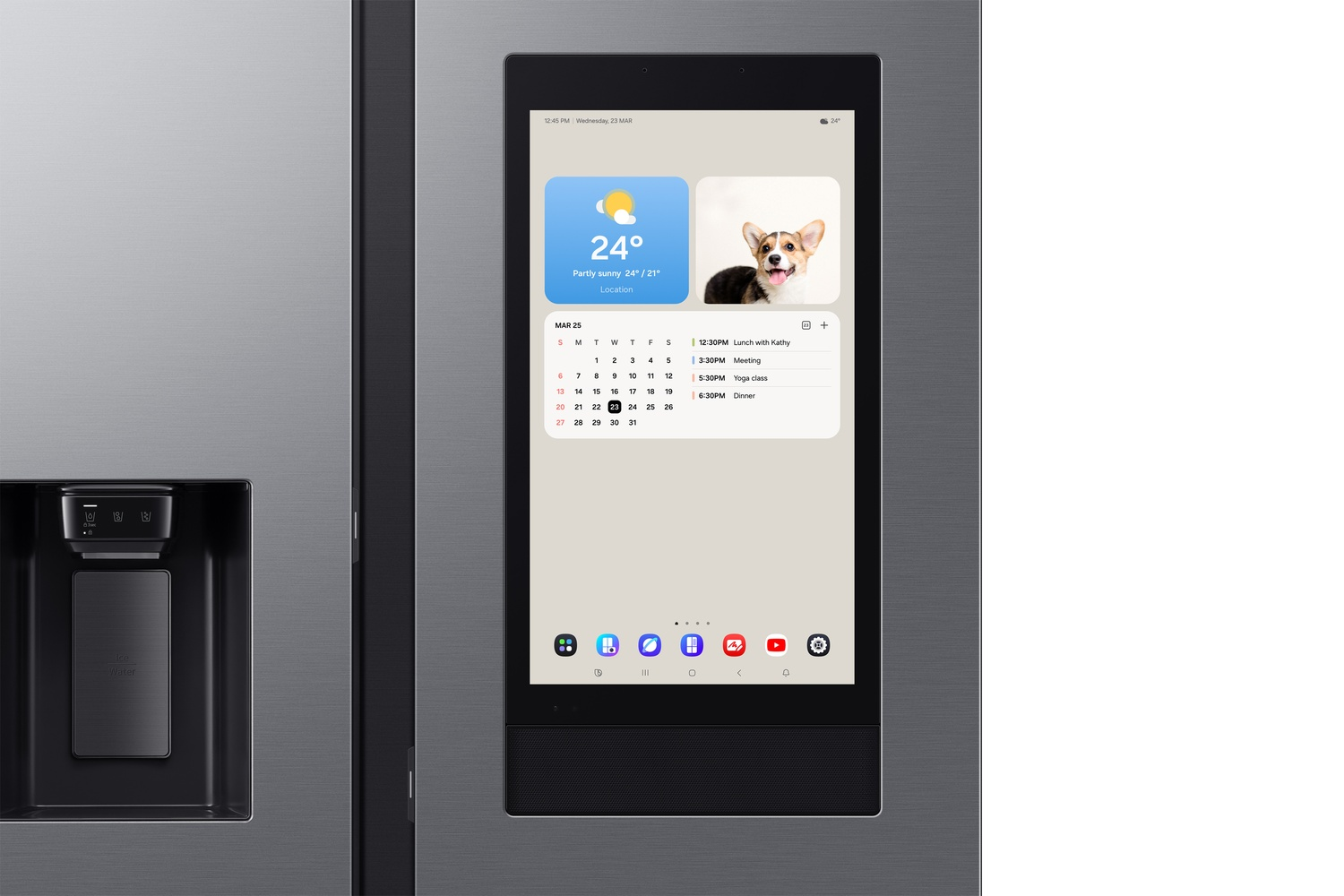 Refrigerador con pantalla táctil que muestra clima, calendario y foto de perro.