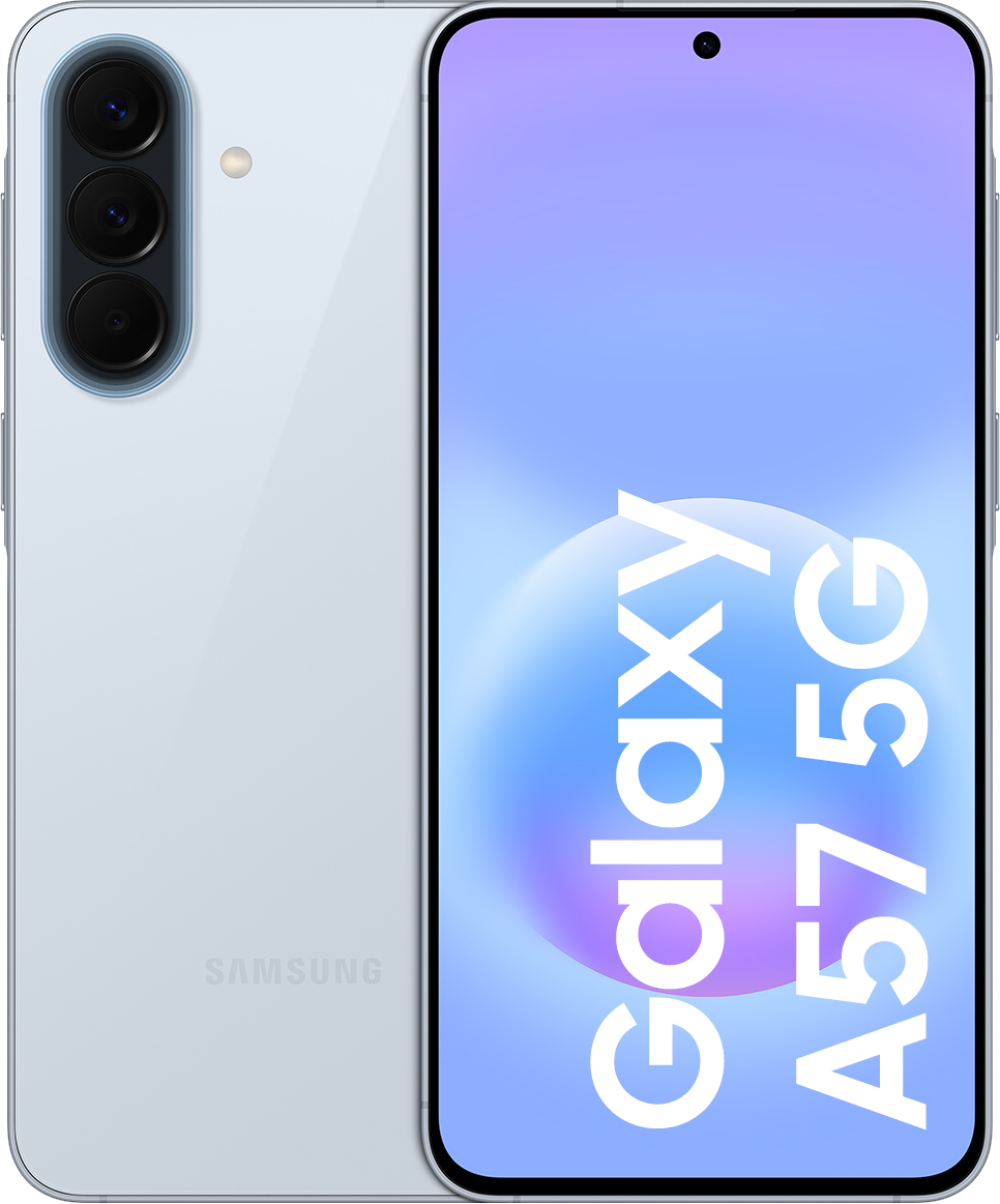 Un smartphone Samsung Galaxy A57 5G azul claro con tres cámaras traseras.