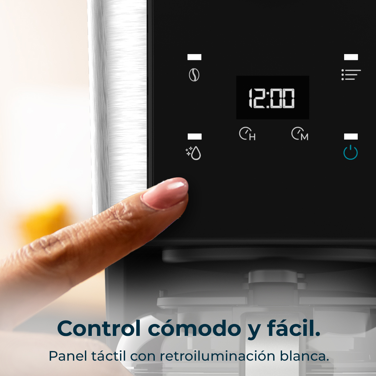 Un dedo toca un panel de control con iconos y la hora 12:00.