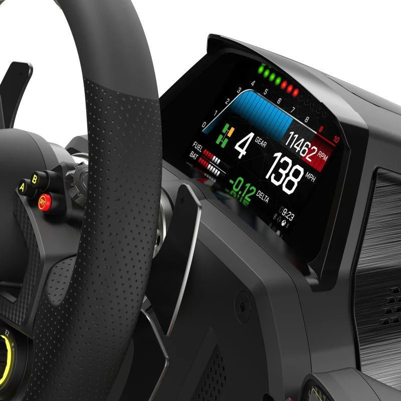 Una pantalla de volante de carreras muestra marcha, RPM, velocidad y tiempo.