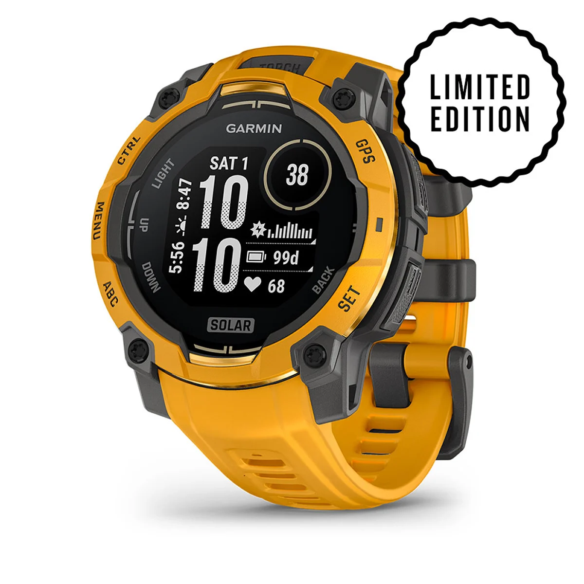 Une montre connectée Garmin jaune avec écran noir affichant l'heure et des données.