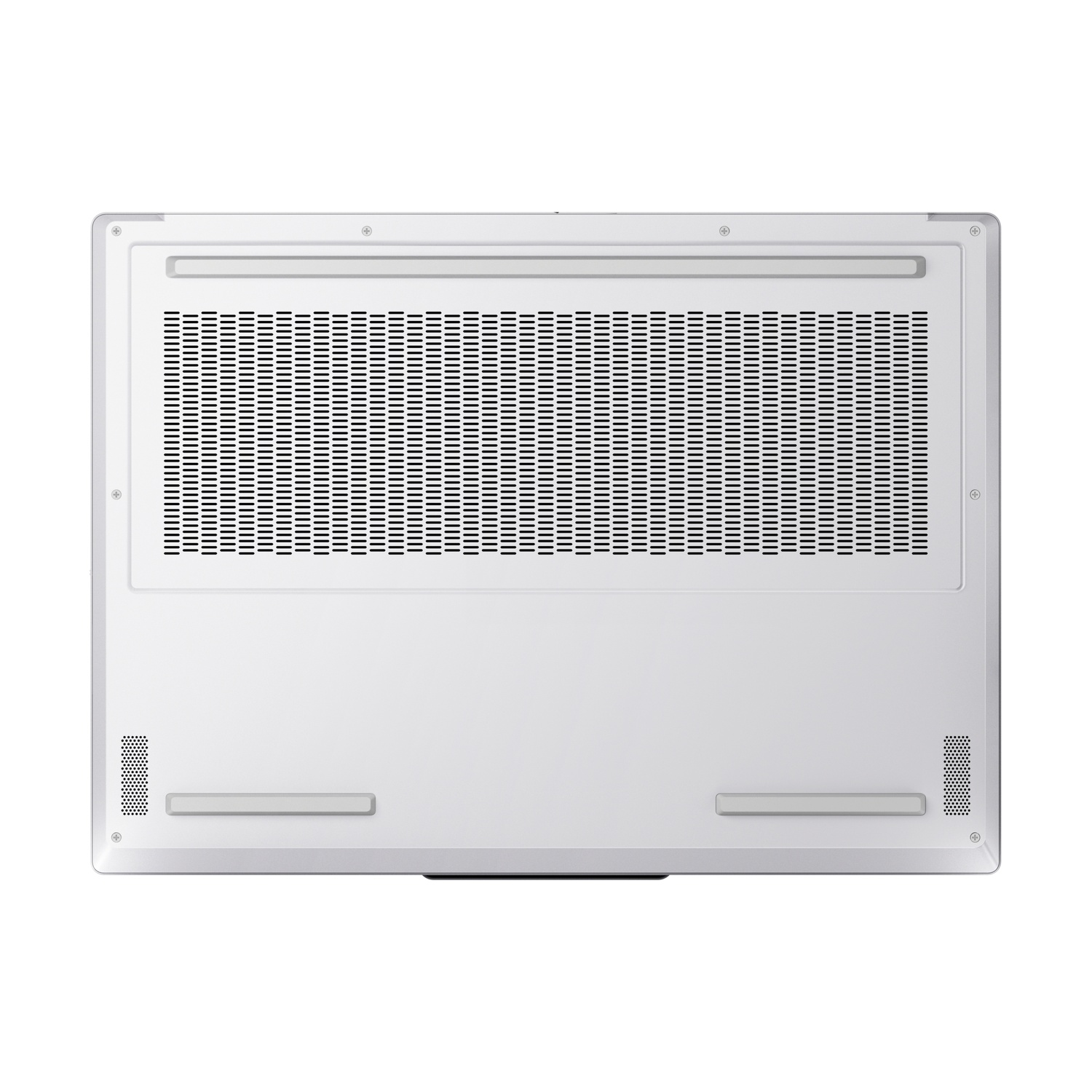 Parte inferiore di un laptop bianco con griglie di ventilazione e piedini in gomma.