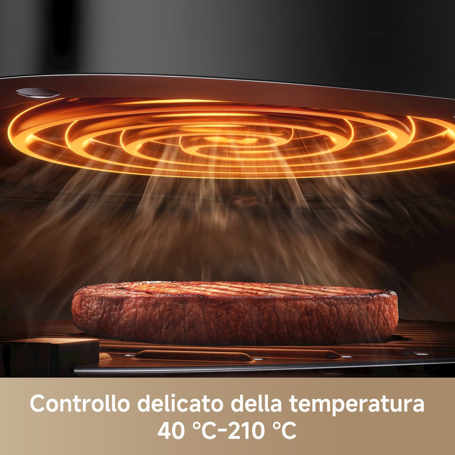 Una bistecca spessa cuoce in un forno con elementi riscaldanti luminosi.