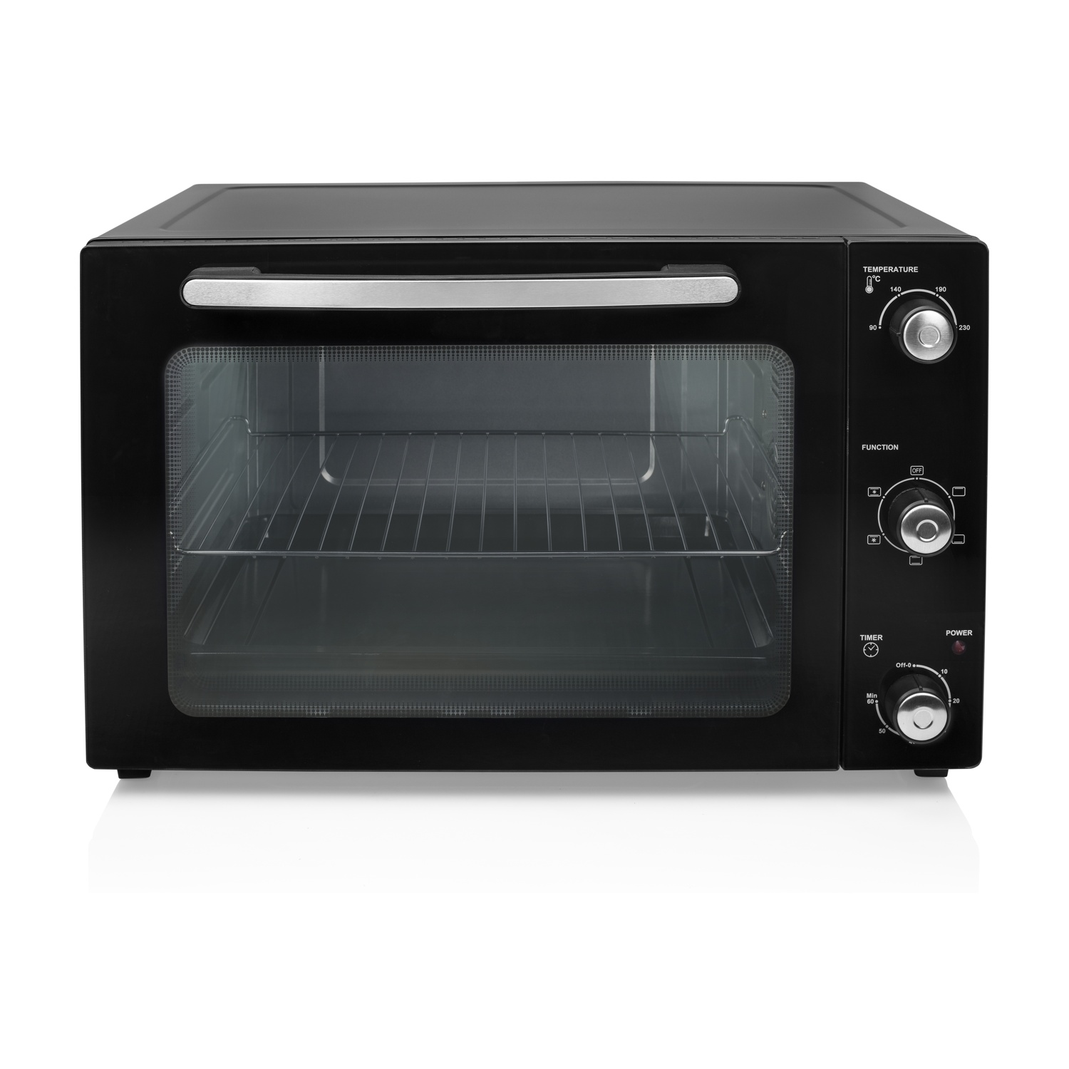 Forno nero da banco con porta in vetro, maniglia argentata e manopole.