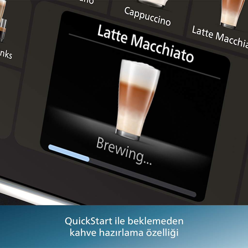 Ekran, bardakta latte macchiato ve "Brewing..." yazısını gösteriyor.