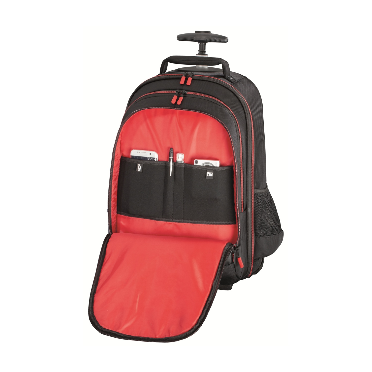 Zaino nero con ruote e accenti rossi. Scomparto principale aperto con tasche.