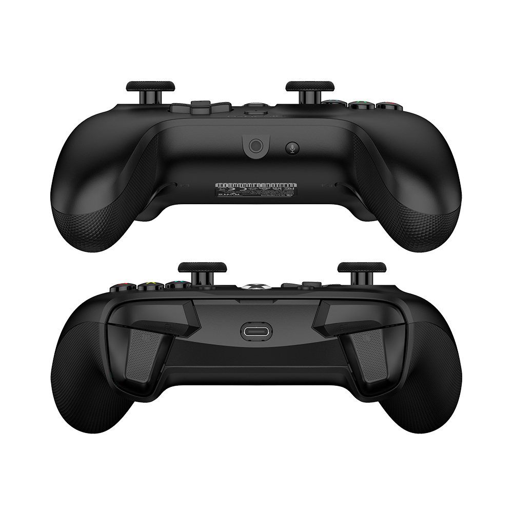 Zwei schwarze Controller nebeneinander. Einer oben, einer unten.