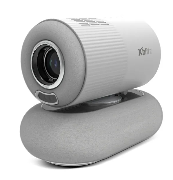 Biała i szara kamera internetowa z obiektywem z przodu i logo Xblitz.