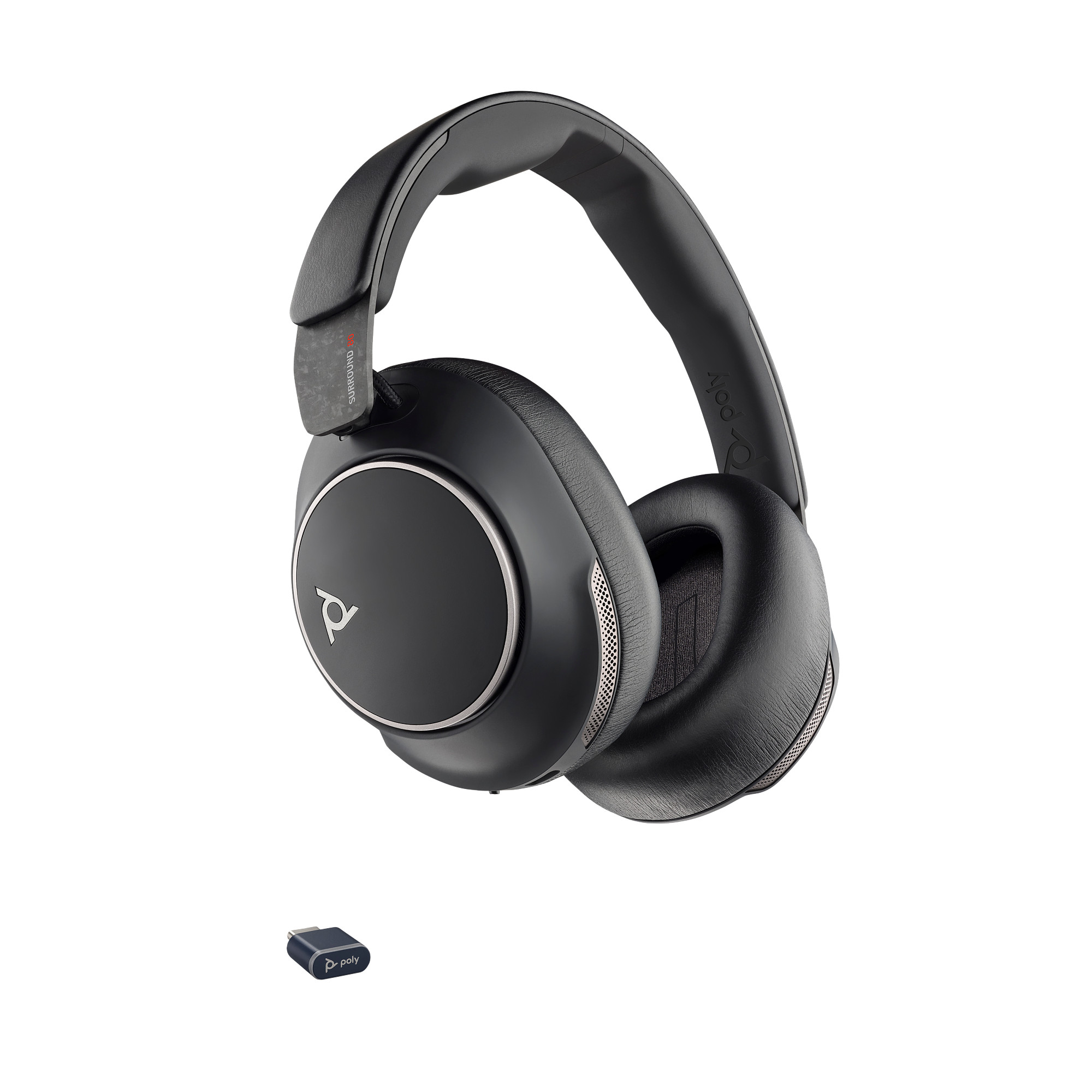 Schwarze Over-Ear-Kopfhörer mit silbernen Akzenten und kleinem USB-Dongle.