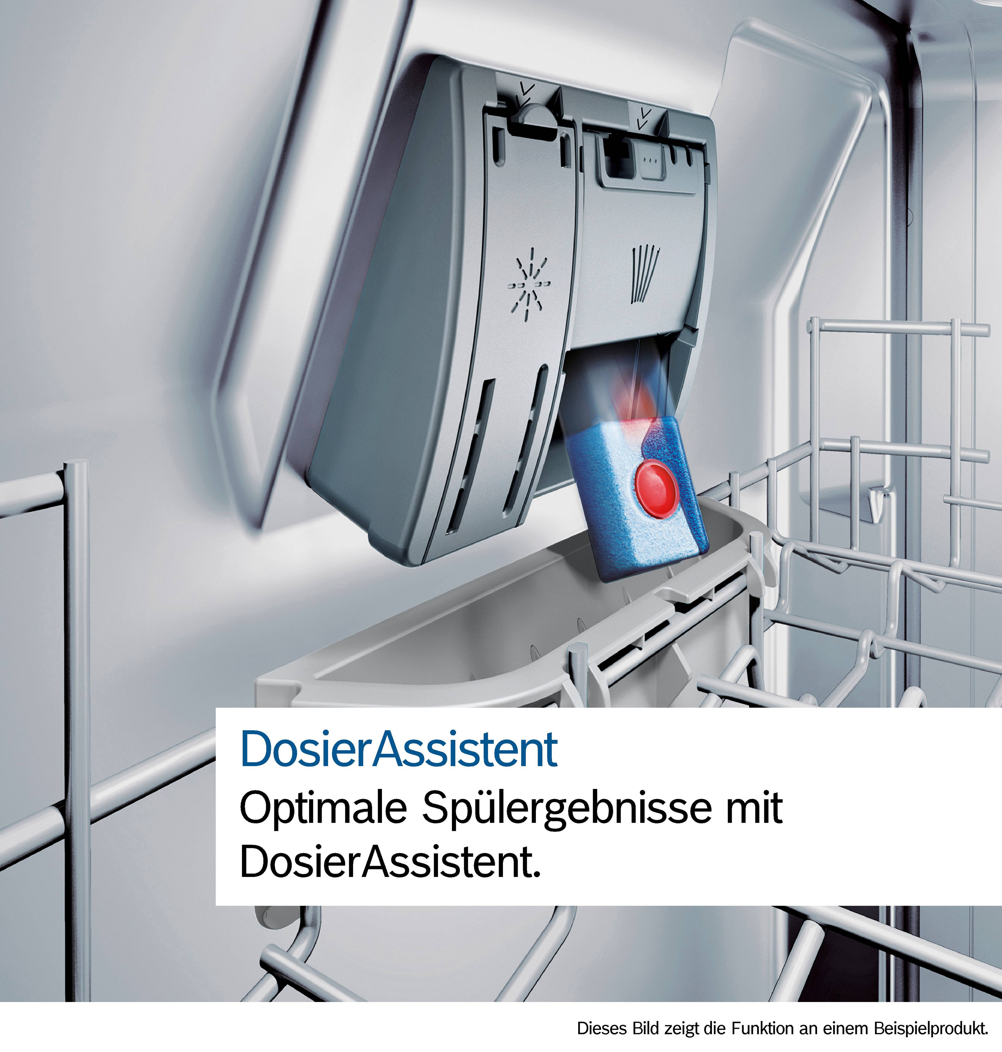 Geschirrspüler-Tab in Dosierhilfe. Innenansicht des Geräts.
