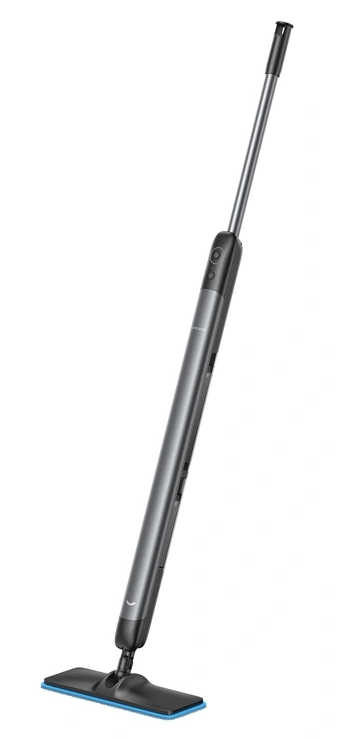 Elegancki, szary mop z niebieską nakładką czyszczącą i srebrnym uchwytem.