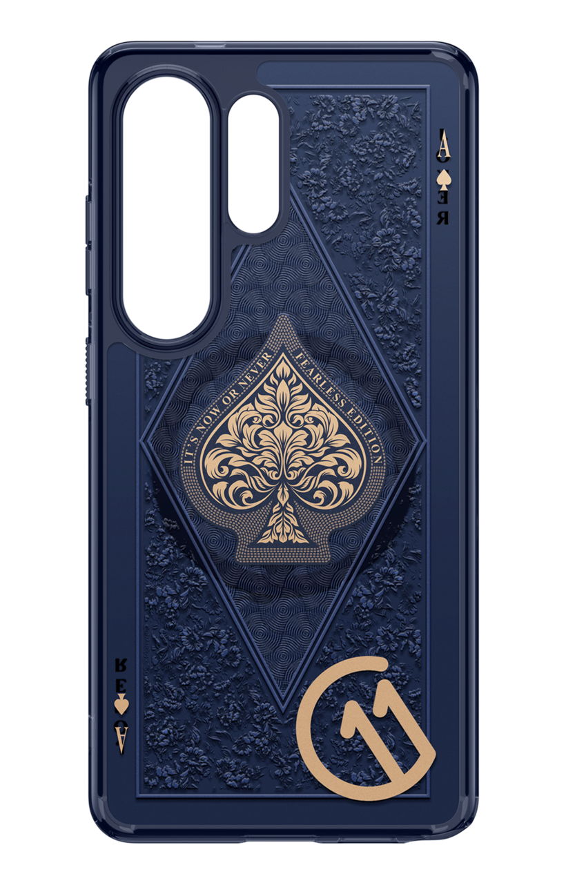 Coque de téléphone bleu foncé avec motif floral en relief et symbole d'as de pique.