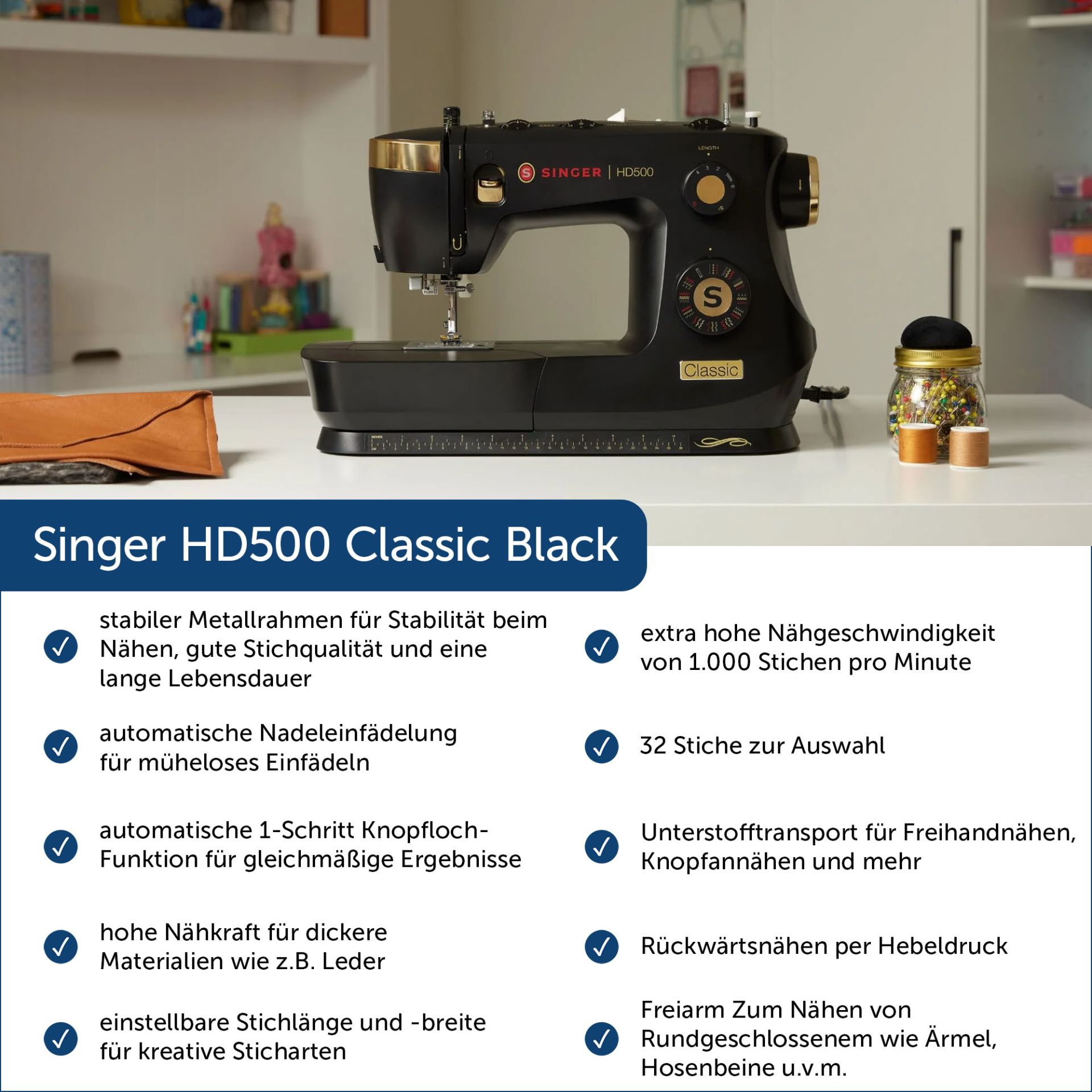 Schwarze Singer HD500 Classic Nähmaschine mit goldenen Akzenten auf einem Schreibtisch.