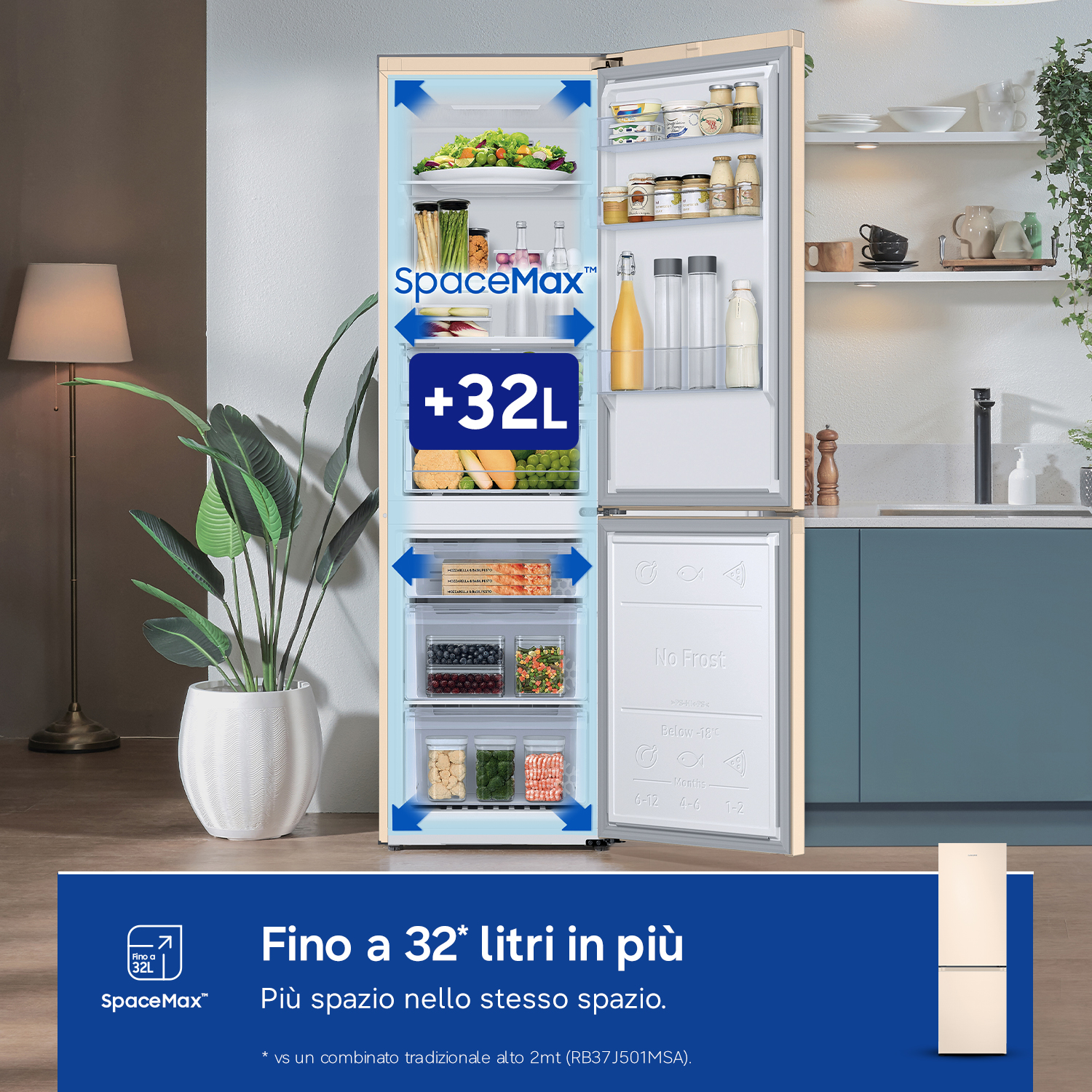 Frigorifero aperto con cibo e pubblicità testuale +32L SpaceMax.