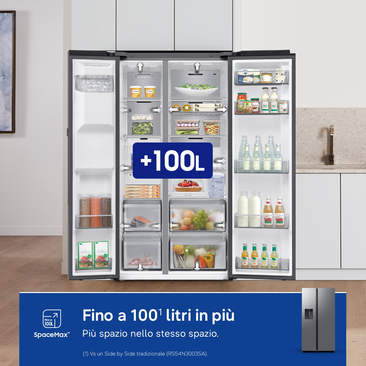 Un frigorifero aperto e moderno pieno di cibo con un adesivo +100L.
