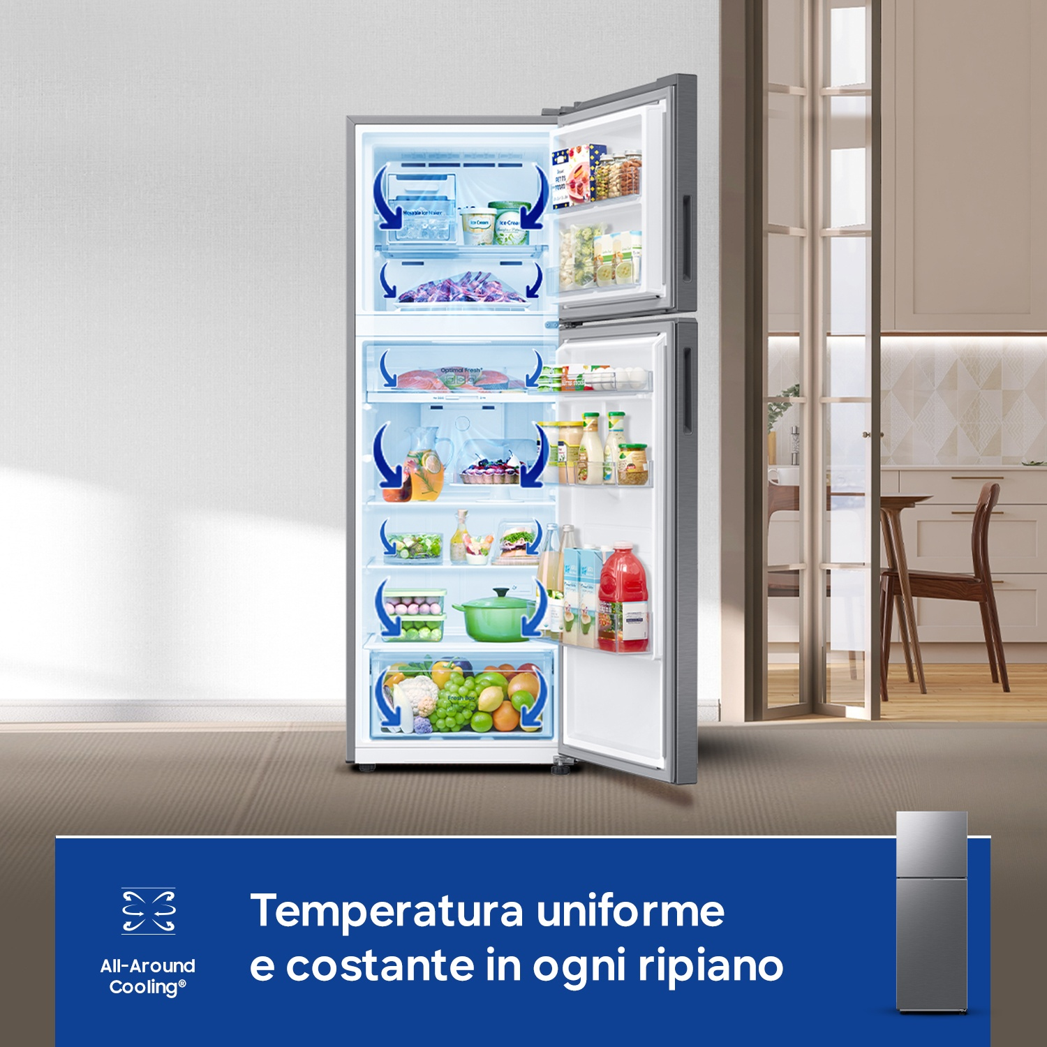 Frigorifero aperto pieno di alimenti e serpentine di raffreddamento. Interno ben illuminato.
