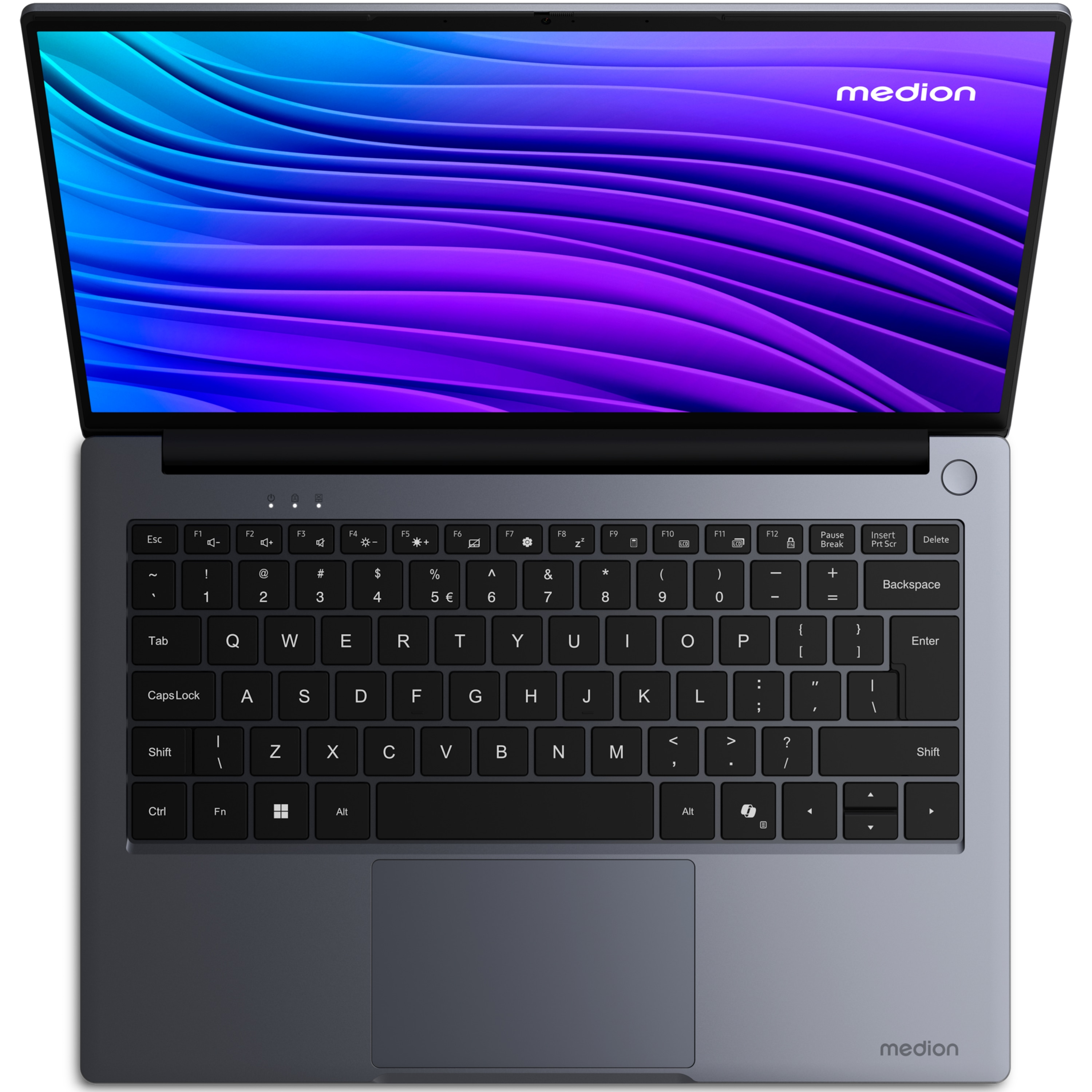 Ein offener Laptop mit einem Medion-Logo auf dem blauen und violetten Hintergrundbild.