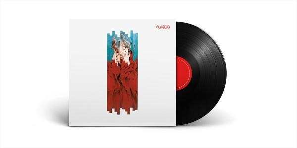 Une pochette de disque avec un portrait à côté d'un disque vinyle.