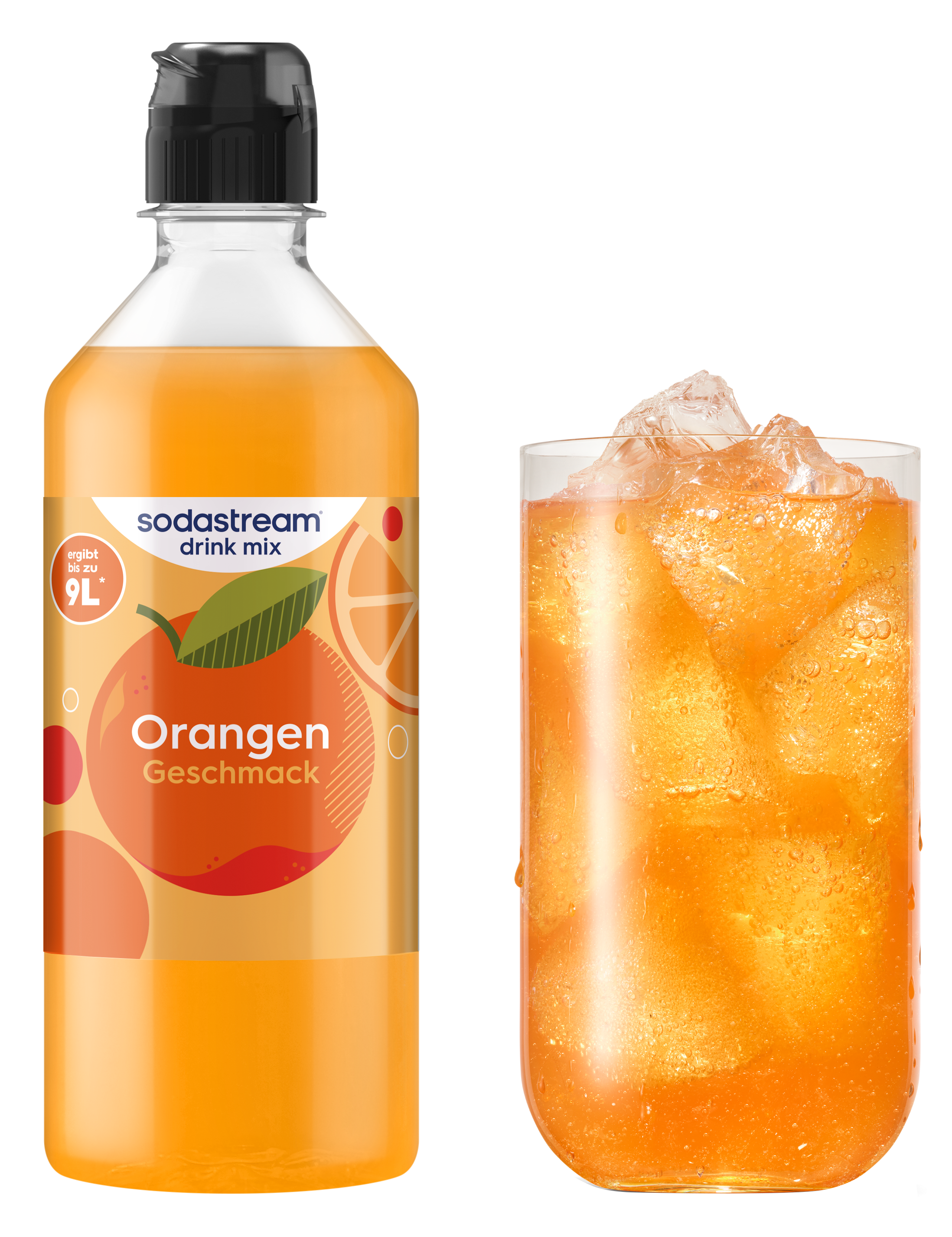 Eine Flasche Sodastream Orangengeschmack Sirup neben einem Glas mit Orangengetränk und Eiswürfeln.