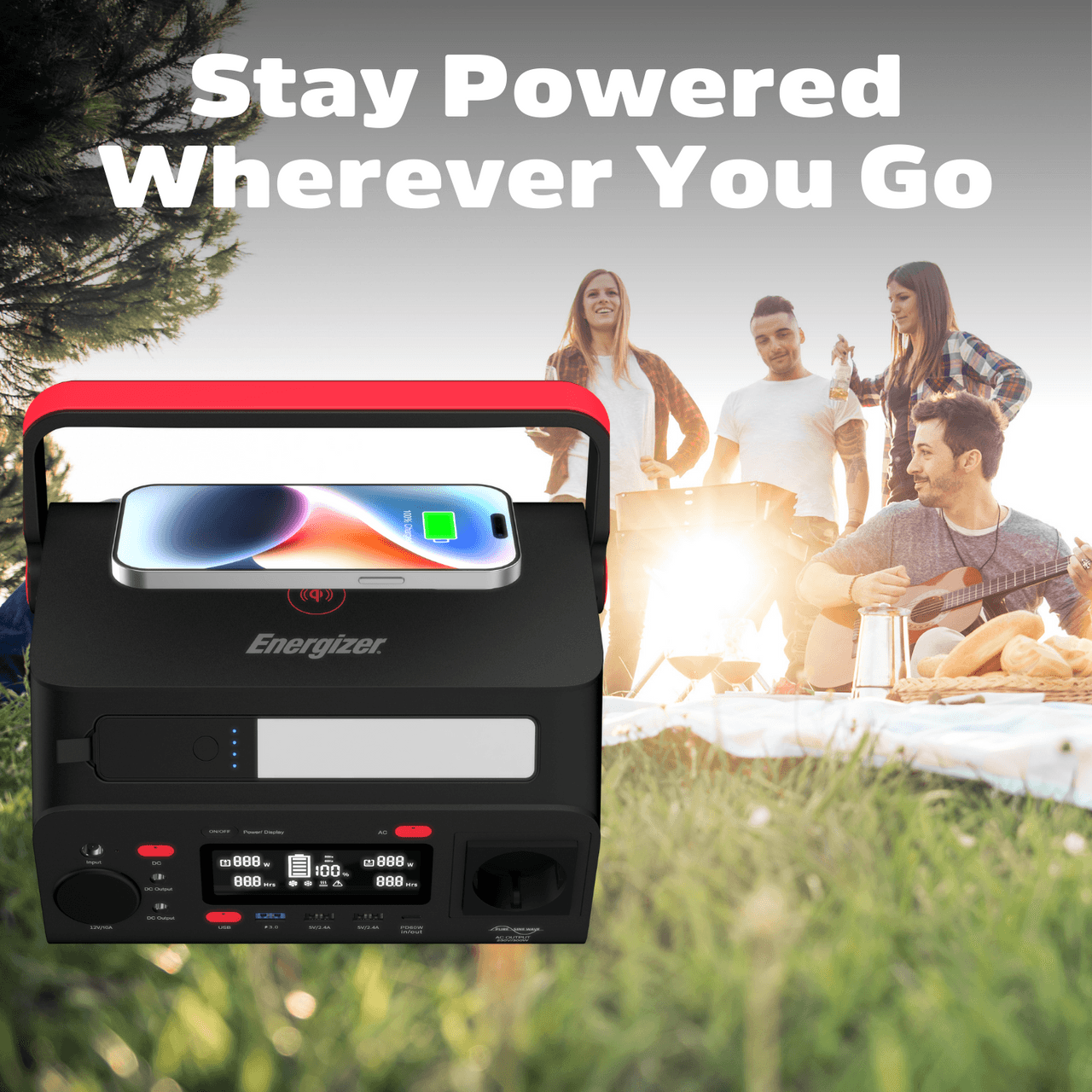 Energizer powerbank telefonnal, barátok grilleznek és gitároznak a szabadban.