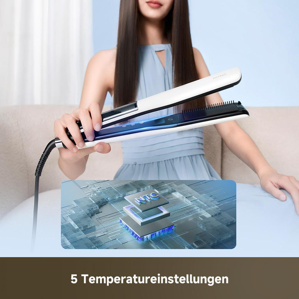 Eine Frau hält einen weißen und schwarzen Glätteisen mit blauem Licht.