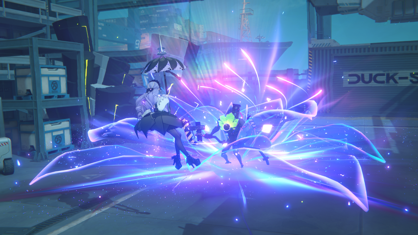 Dwie postacie walczą świecącą niebiesko-różową energią w futurystycznym porcie.