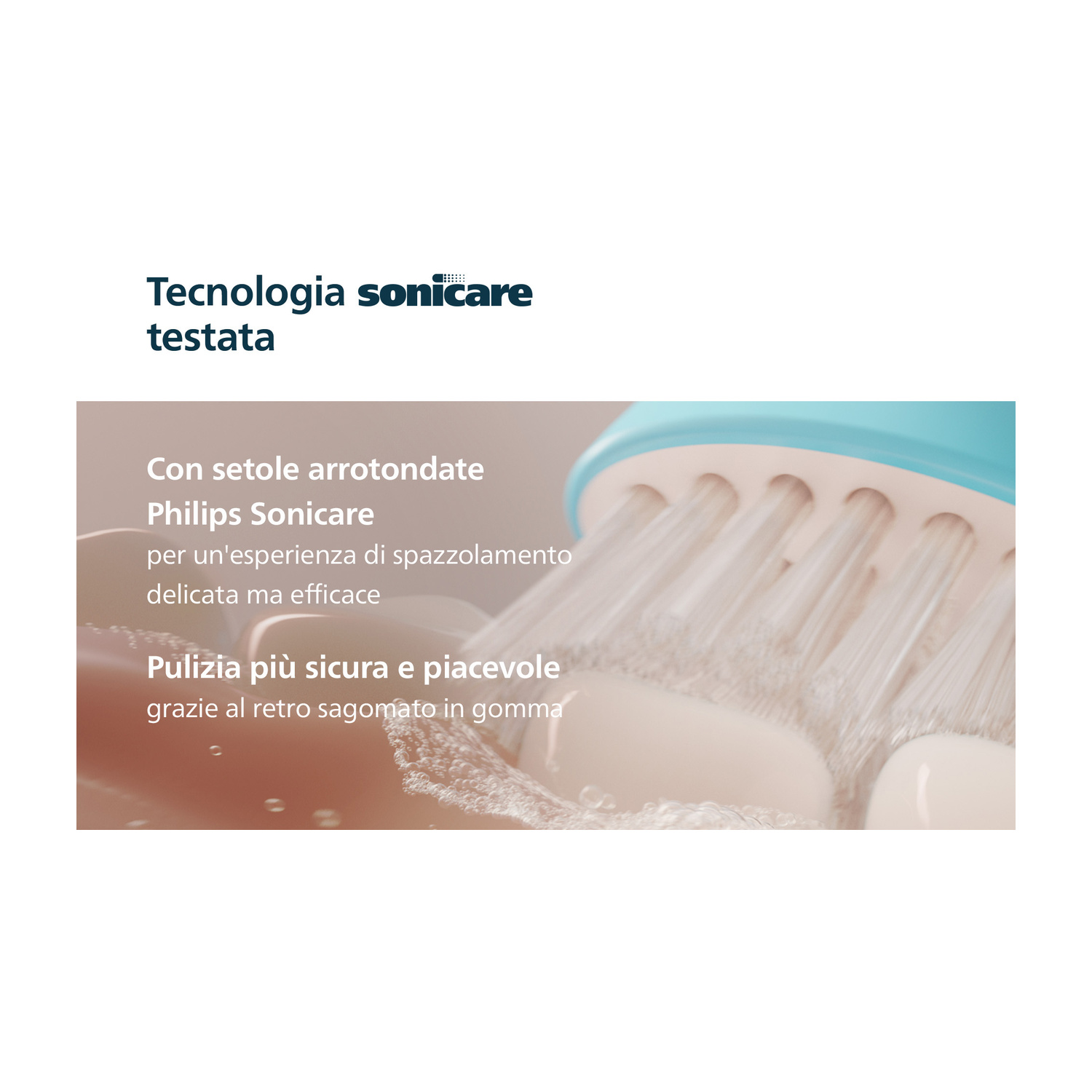 Primo piano di testine di spazzolino blu con setole arrotondate.