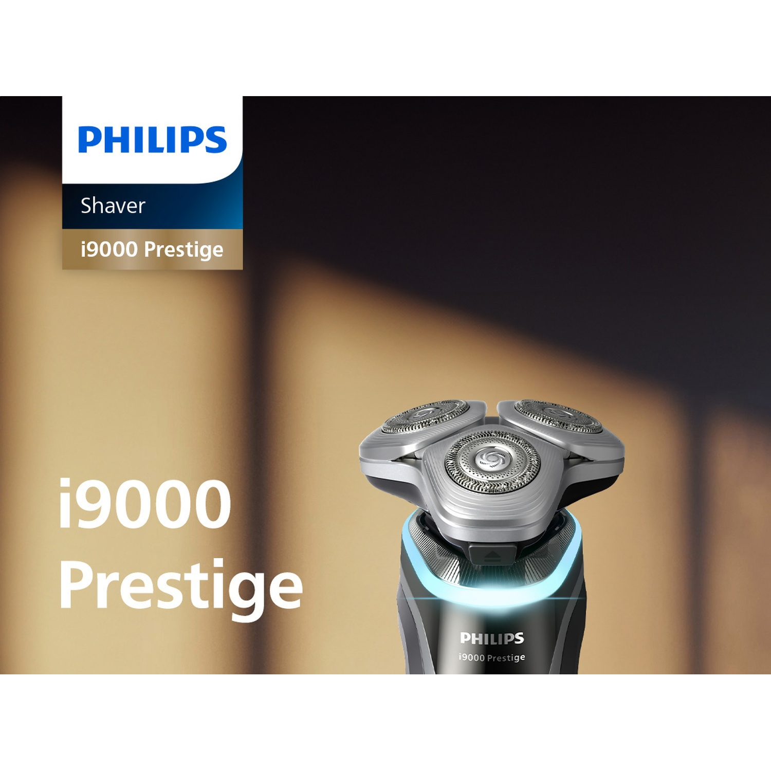 Rasoio elettrico Philips i9000 Prestige con tre testine rotanti su sfondo chiaro.