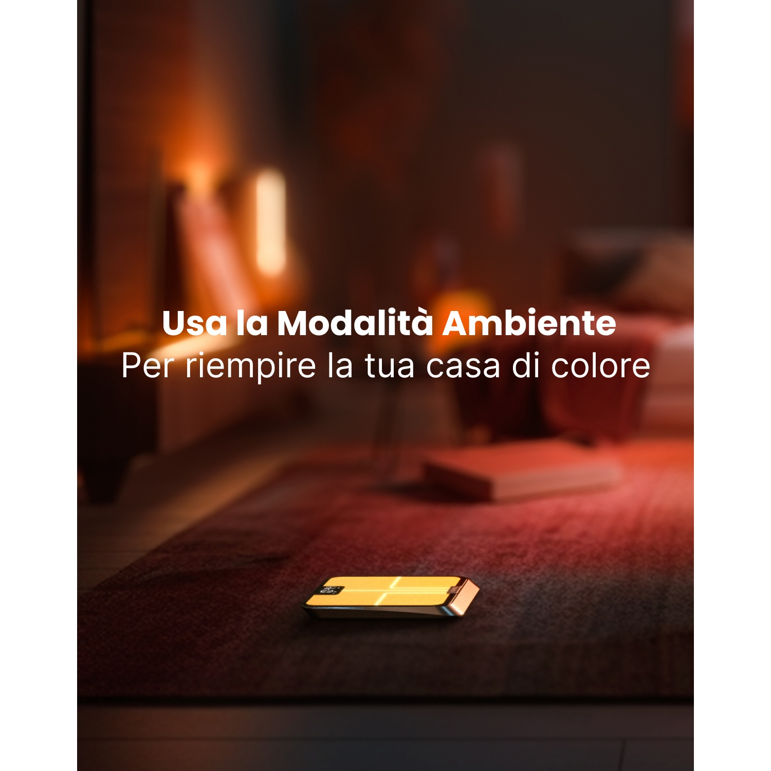 Un dispositivo giallo riposa su un tappeto. L'illuminazione arancione riempie la stanza.
