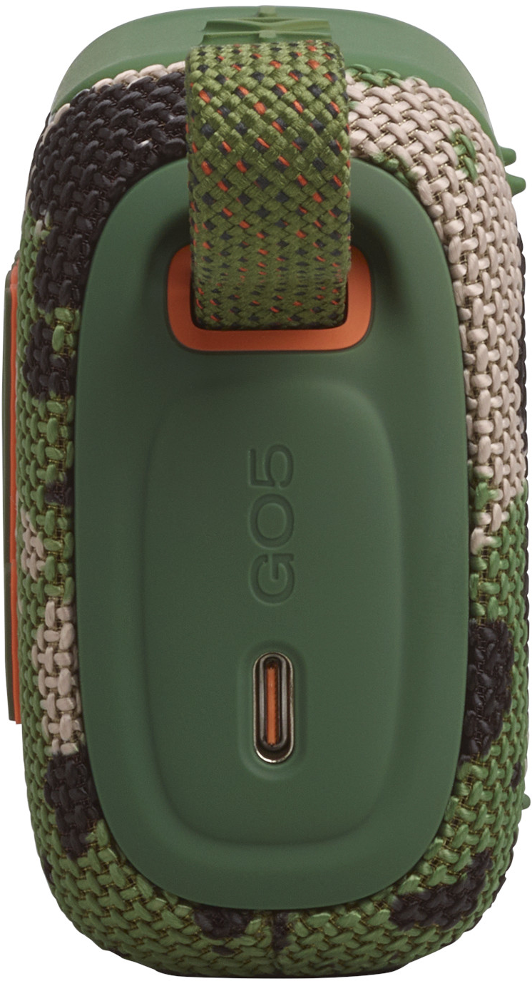 Altoparlante verde con motivo mimetico e porta USB-C.