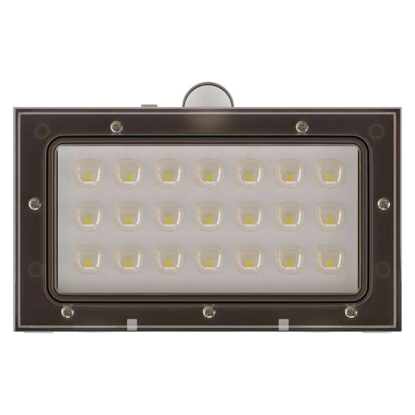 Téglalap alakú LED-es reflektor barna kerettel és 20 lámpával.