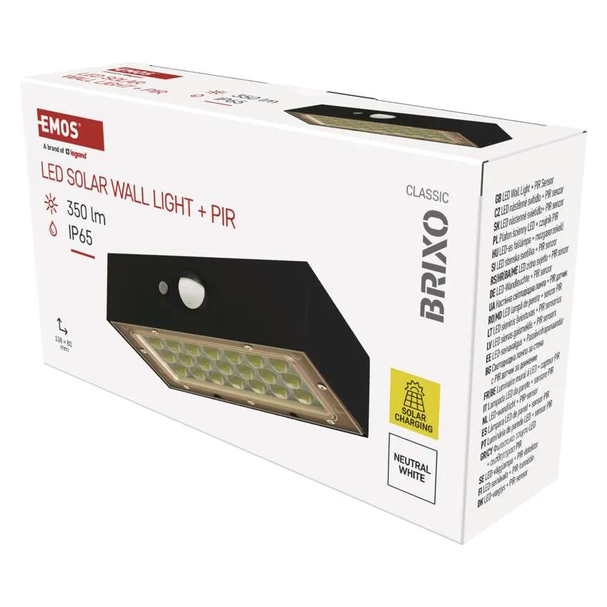 Fekete LED-es napelemes fali lámpa PIR-érzékelővel csomagolása.