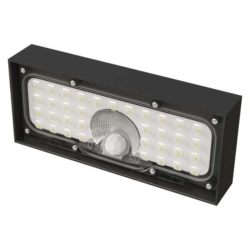 Fekete LED-es reflektor mozgásérzékelővel és sok LED-del.