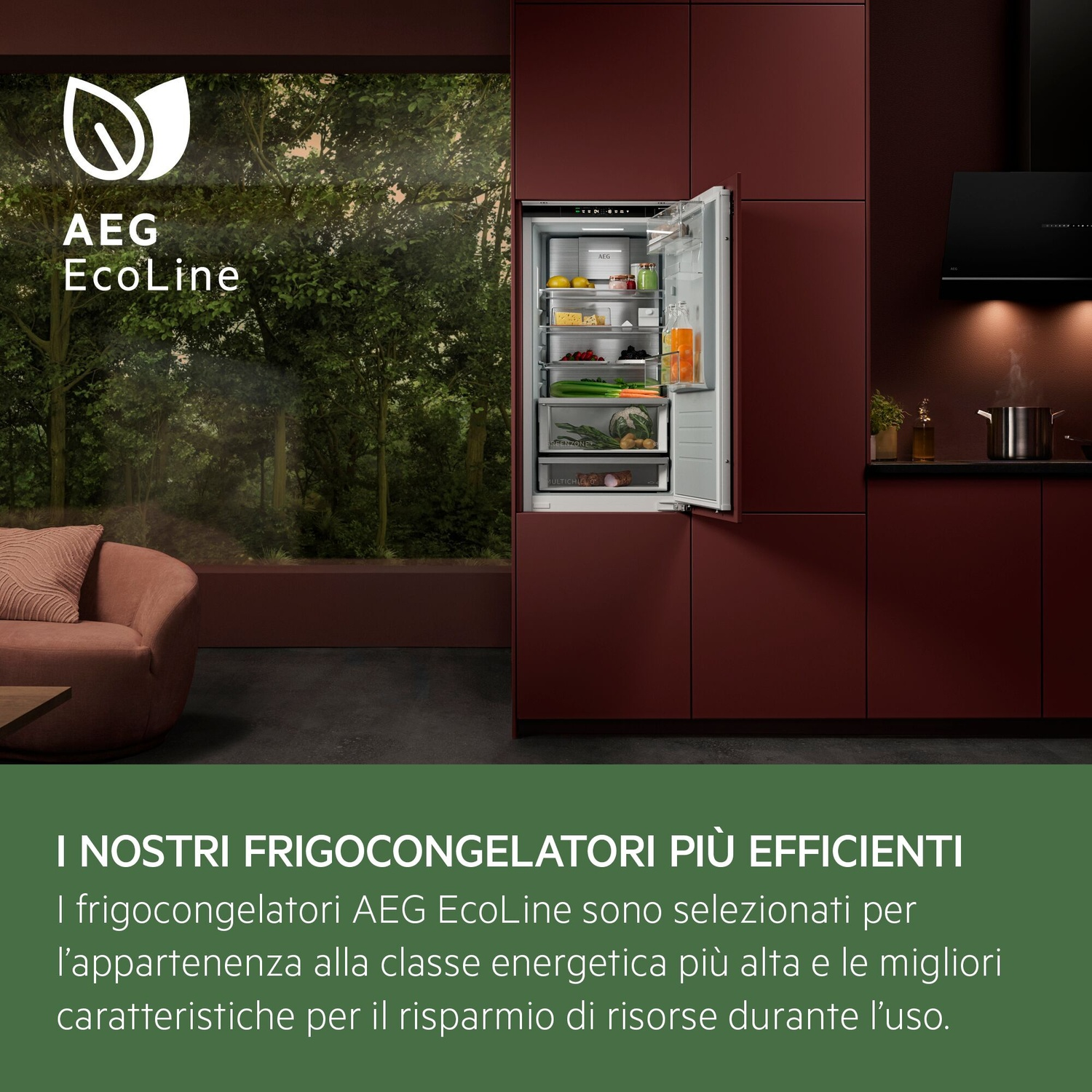 Un frigorifero AEG EcoLine aperto in una cucina moderna con mobili rossi.