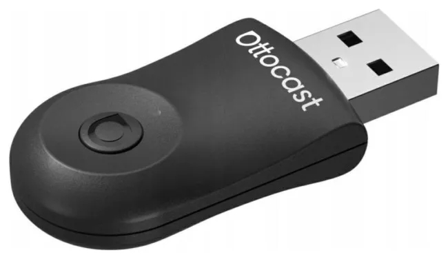 Czarny adapter USB Ottocast z przyciskiem i złączem USB.
