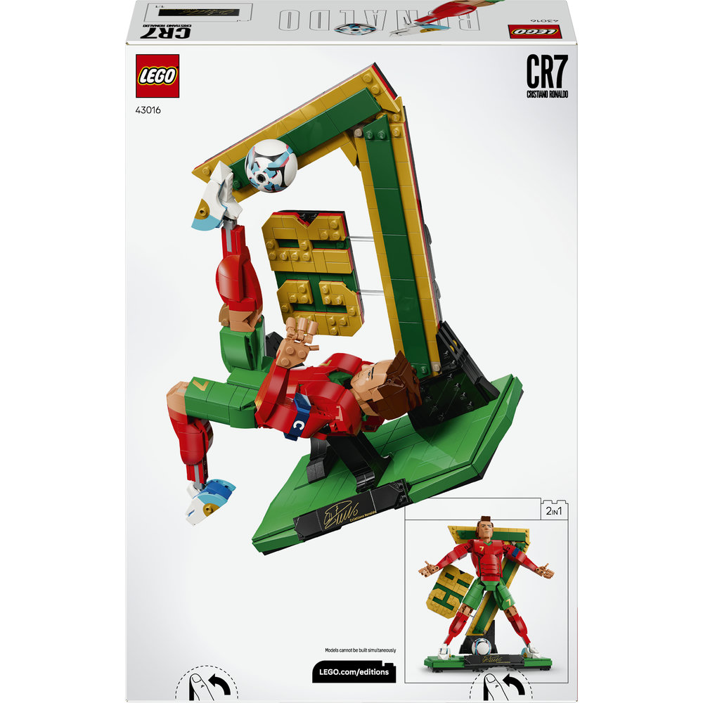 Lego-Set-Verpackung mit Cristiano Ronaldo in Aktion und einem kleineren Modell daneben.