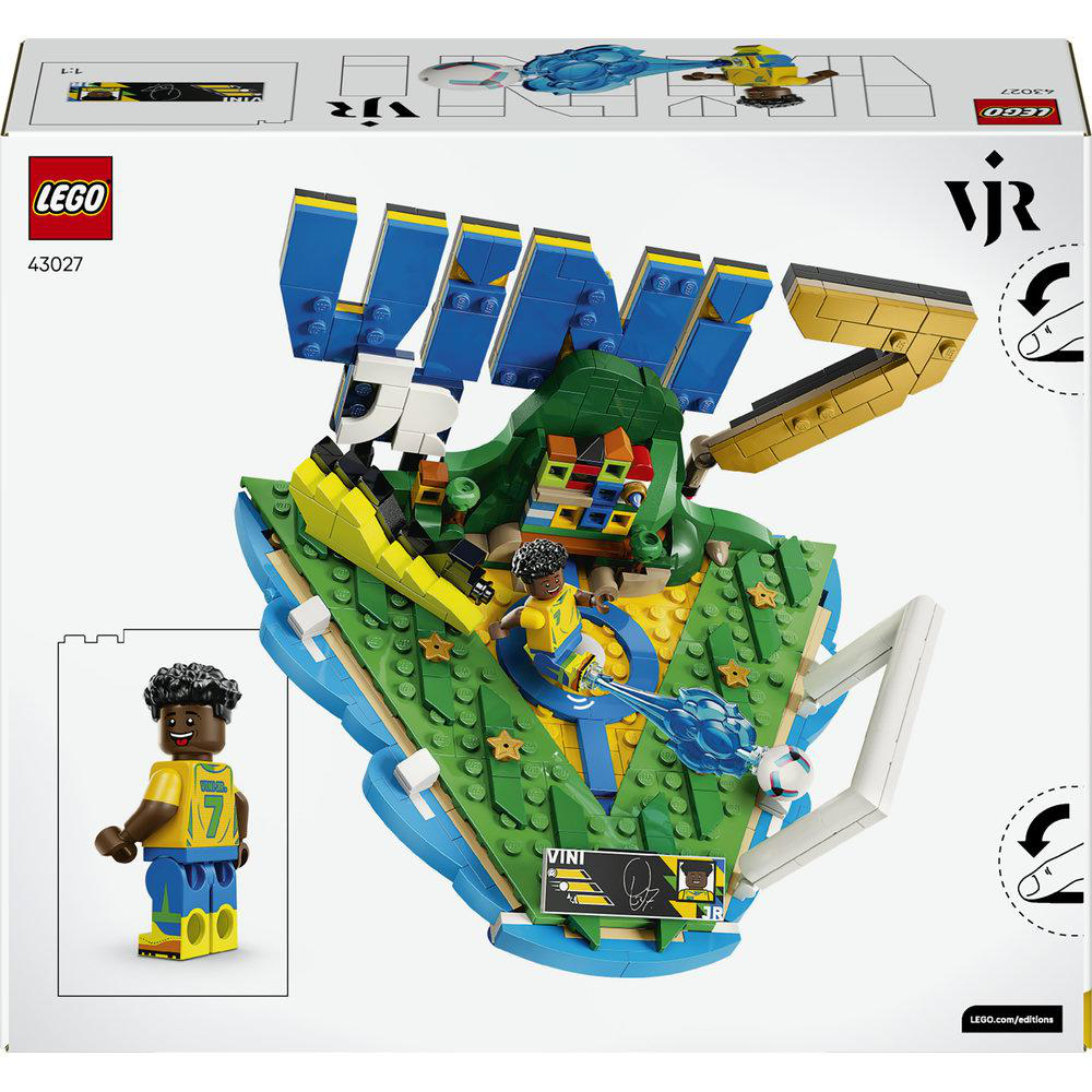 LEGO Fußballset mit Minifigur, Feld und Vini Jr. Branding.