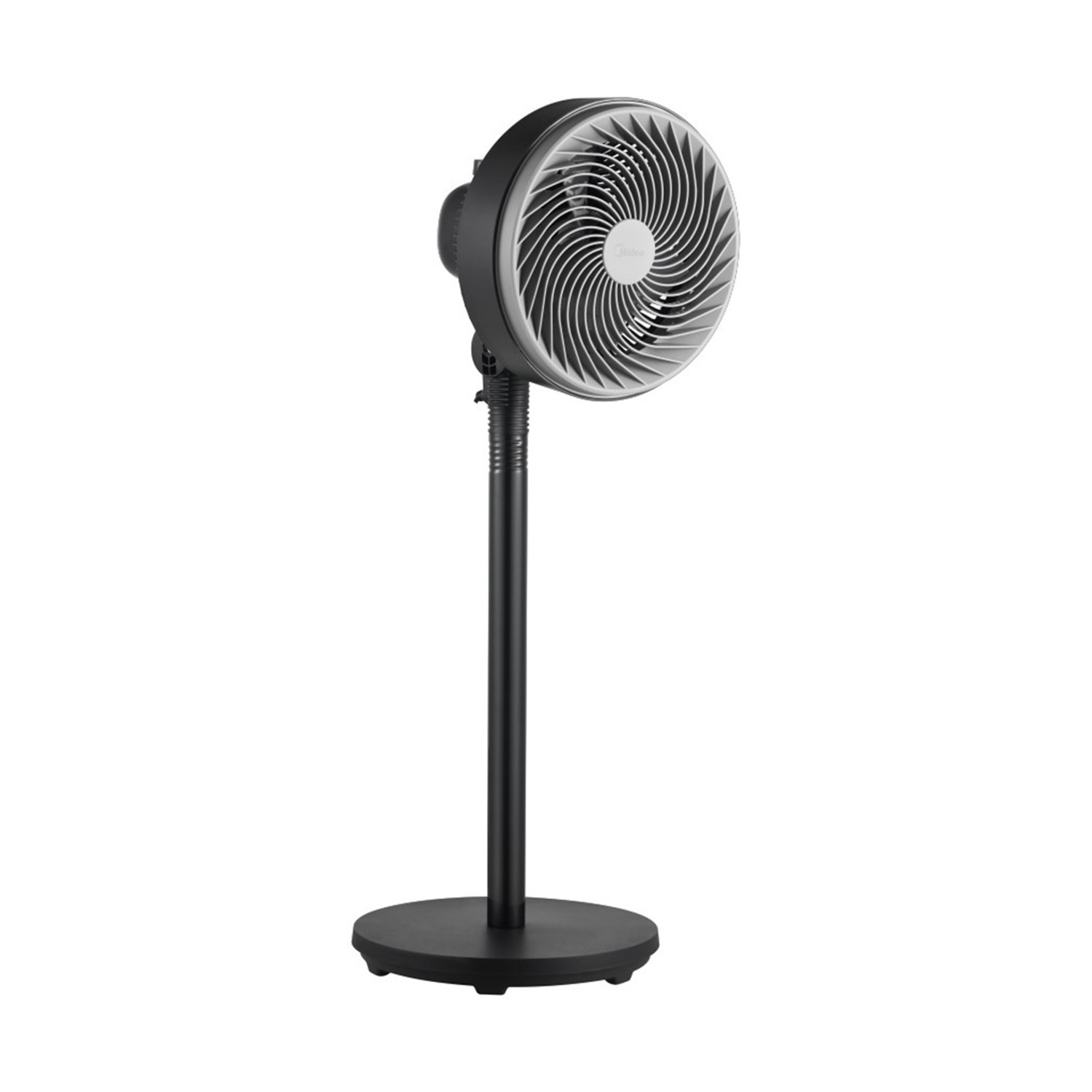 Un ventilatore da terra nero con griglia grigia e base rotonda.