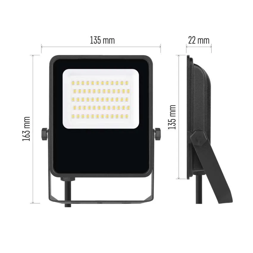 Fekete LED-es reflektor vázlata méretekkel.